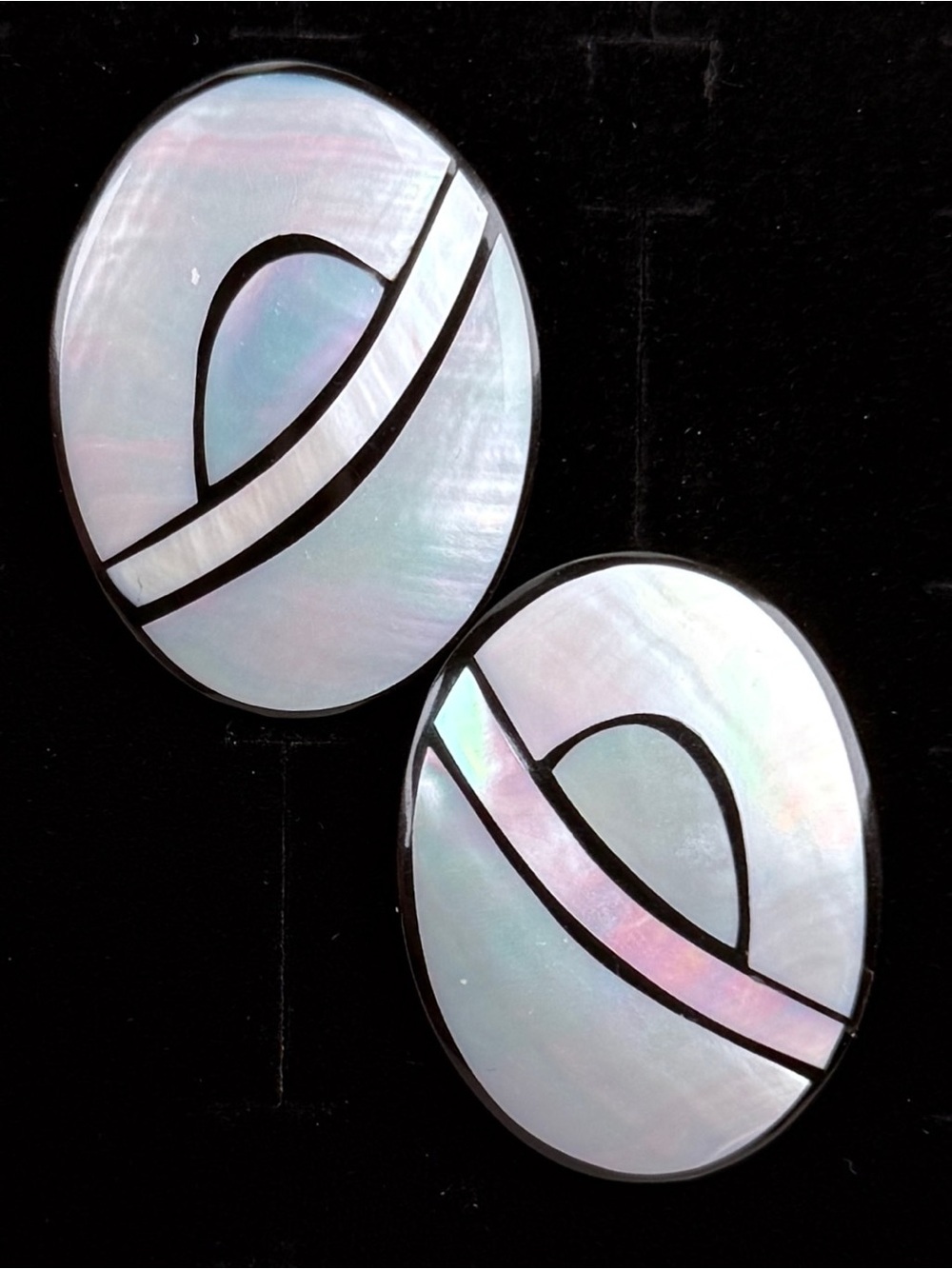 Gorgeous vintage, handmade shell clip on earrings